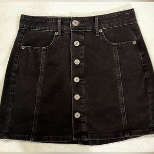 American eagle washed black denim skirt, size 2
